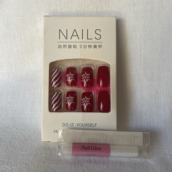 Holiday Square Press On Nails 25 pc Set Festive Christmas Medium Length w/ Glue - Picture 4 of 4